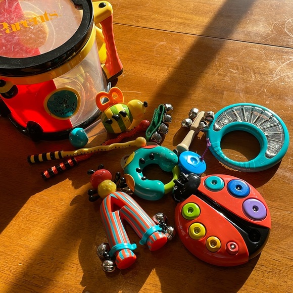 🔔 🎶 11 piece set of children’s musical instruments - Picture 1 of 8